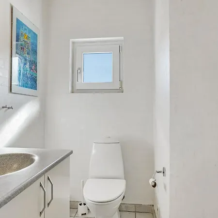 4 Bedroom Awesome In *
