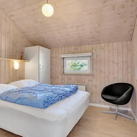 4 Bedroom Awesome In