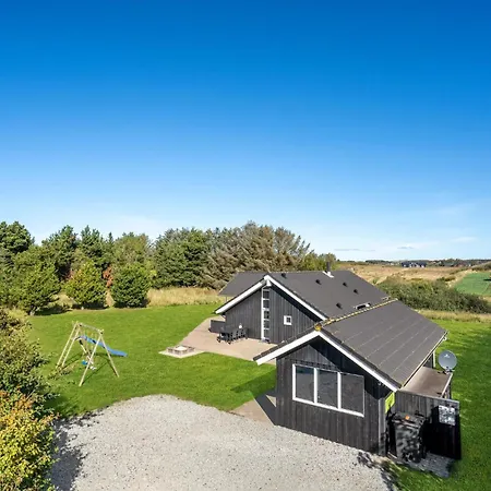 Σπίτι διακοπών 4 Bedroom Awesome In